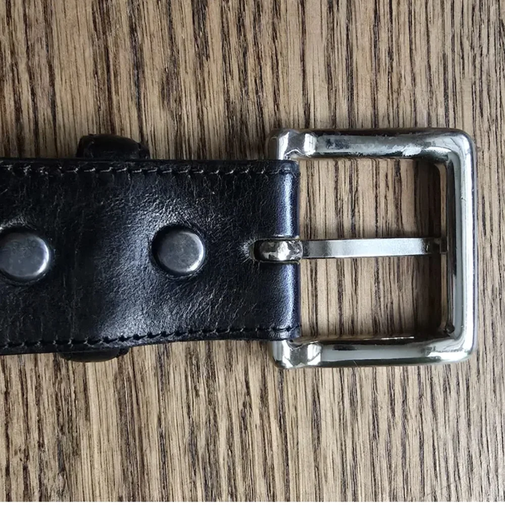 VINTAGE Western Buffalo Medallion Bison Belt Black Leather 38 Southwestern